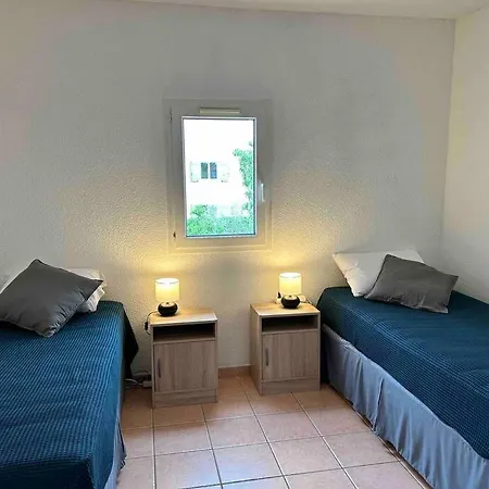 Charmante Maison A Nbne Semesterbostad